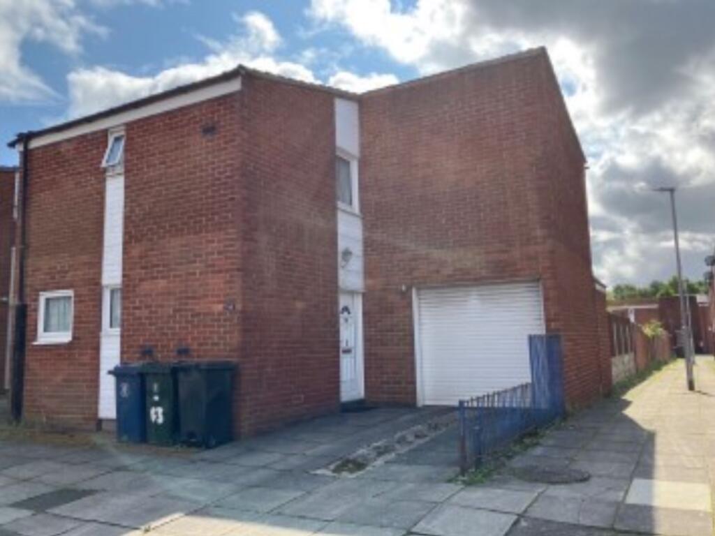 Main image of property: 100 Acregate, Skelmersdale, Lancashire, WN8
