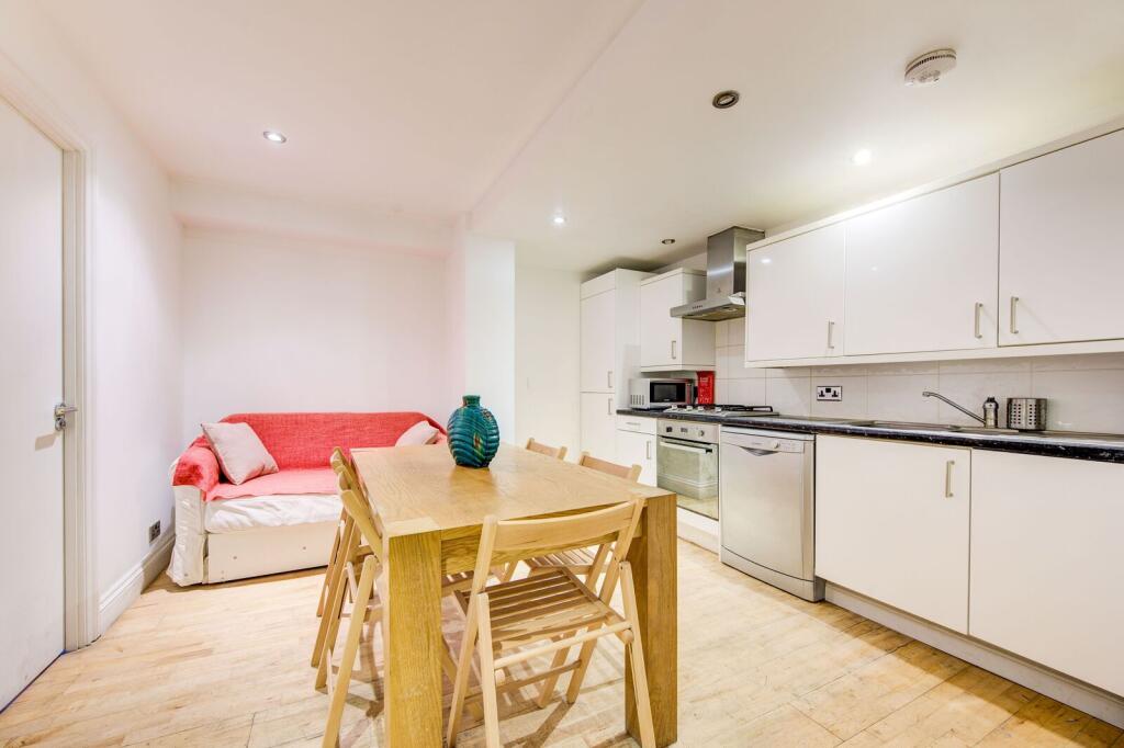 4 bedroom flat for rent