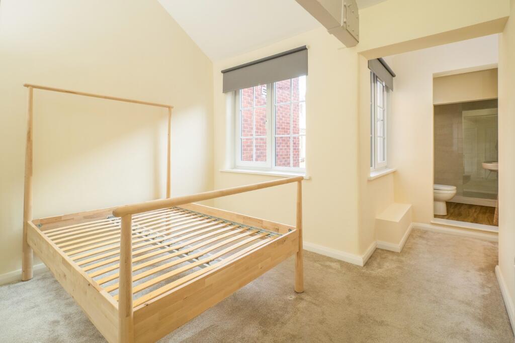 Apartment in Nottingham - View 5