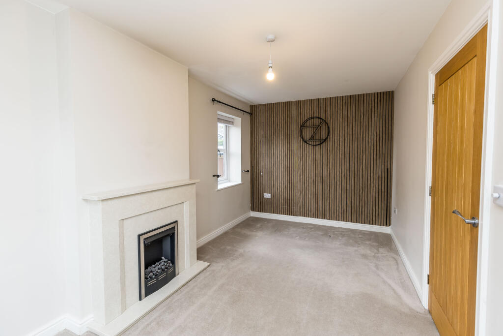 Yr Hendy, Wrexham, LL11 - View 6