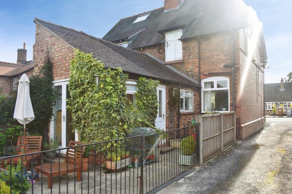 House in Worleston - View 4