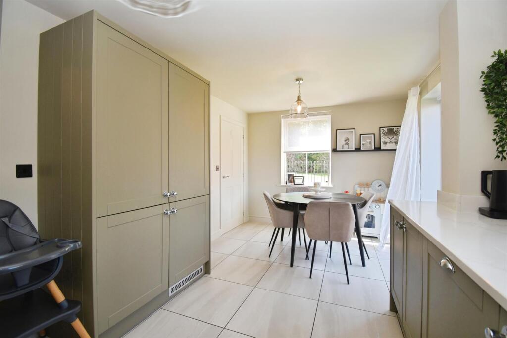 House in Anlaby, Anlaby with Anlaby Common - View 3