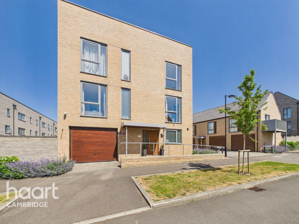 4-bed detached on Falcon Road, Trumpington, £875,000