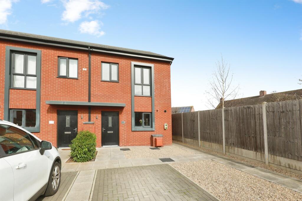 Main image of property: St. Luke Drive, Wellesbourne, Warwick