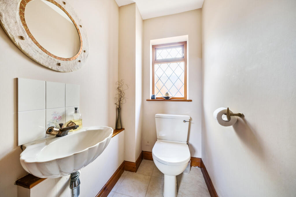 House in London, Ickenham - More