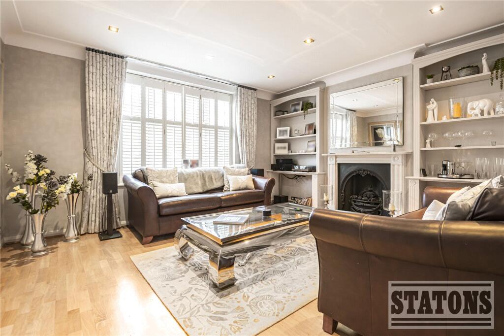 House in Enfield - View 4