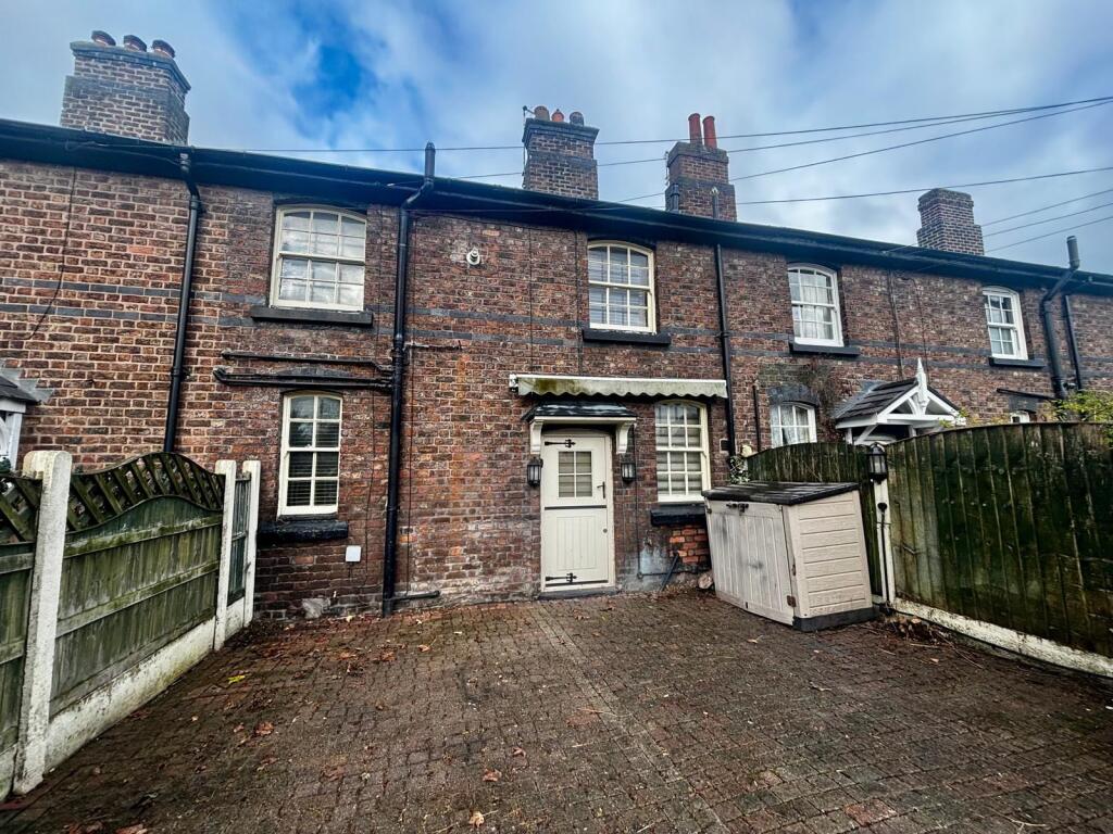 House in Crewe - View 2