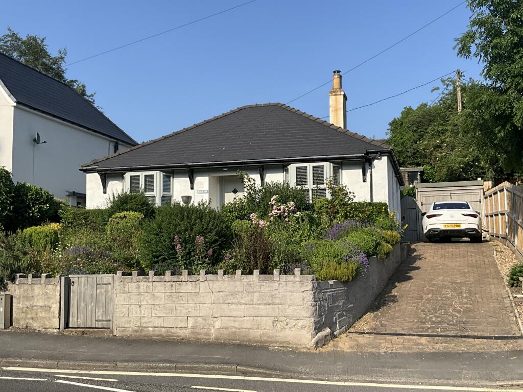 2-bed house on Dale Road North, Matlock, DE4, £425,000