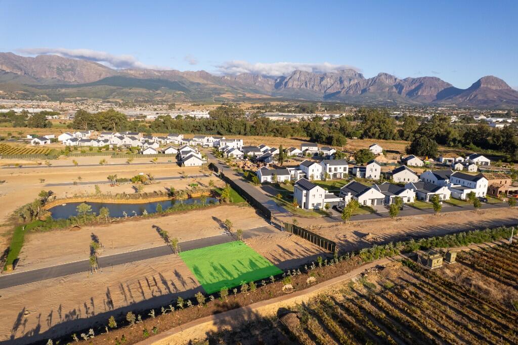 Main image of property: Paarl, Western Cape