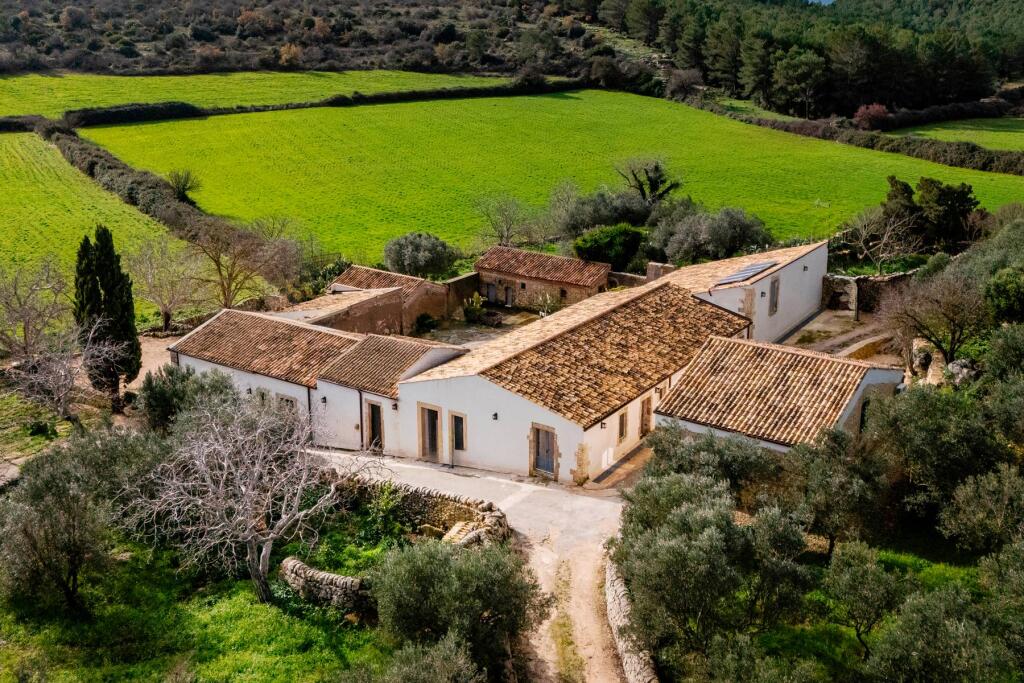 Main image of property: Sicily, Syracuse, Noto