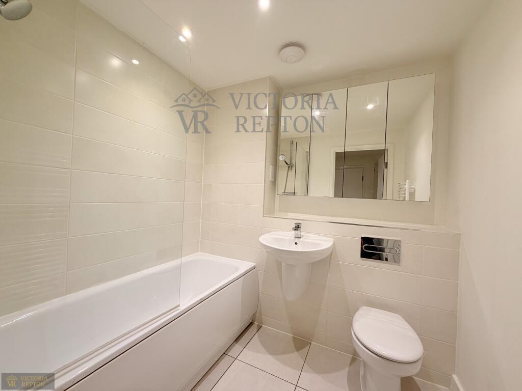 Apartment in Bristol - View 4