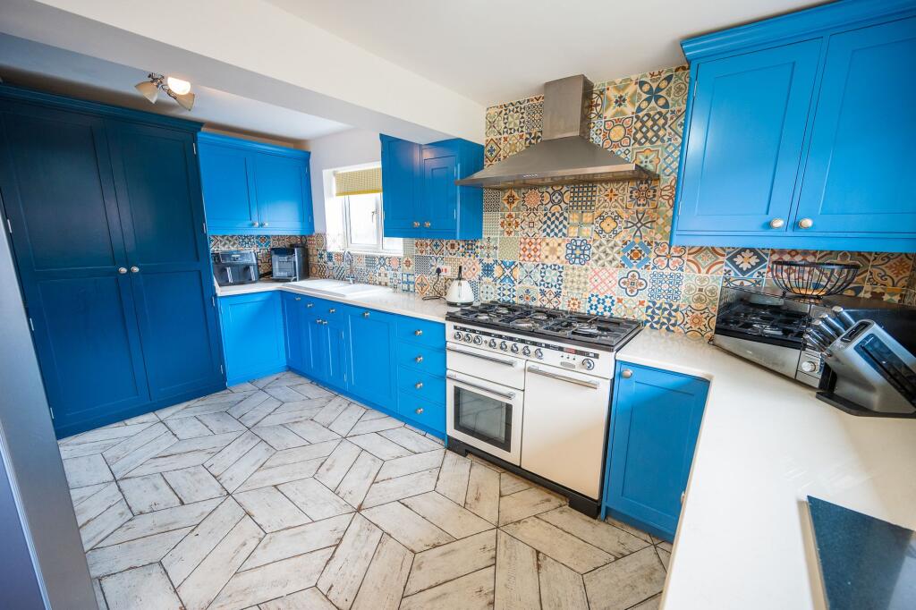 House in Stoke-on-Trent - More