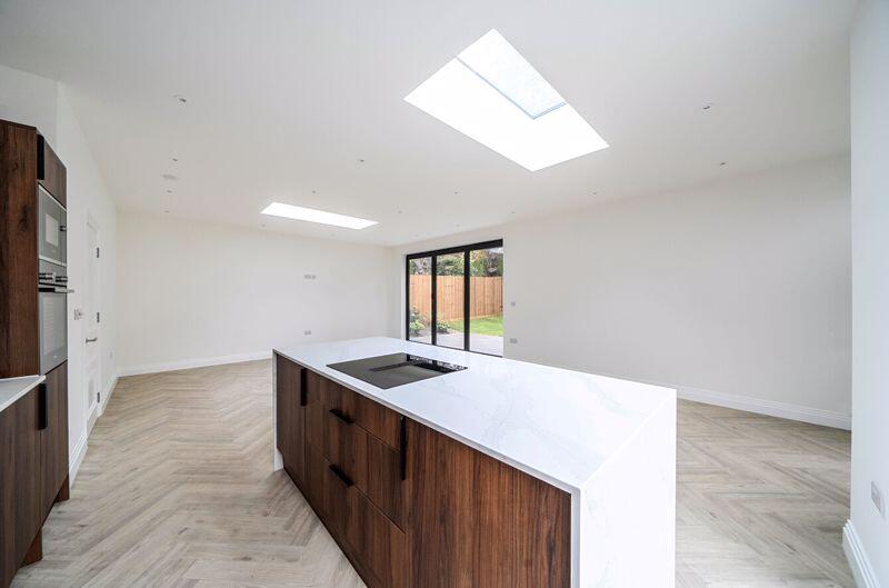 Foxley Lane, West Purley photo 2