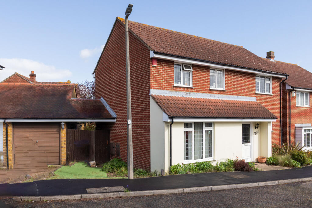 Main image of property: The Lindens, Loughton, IG10