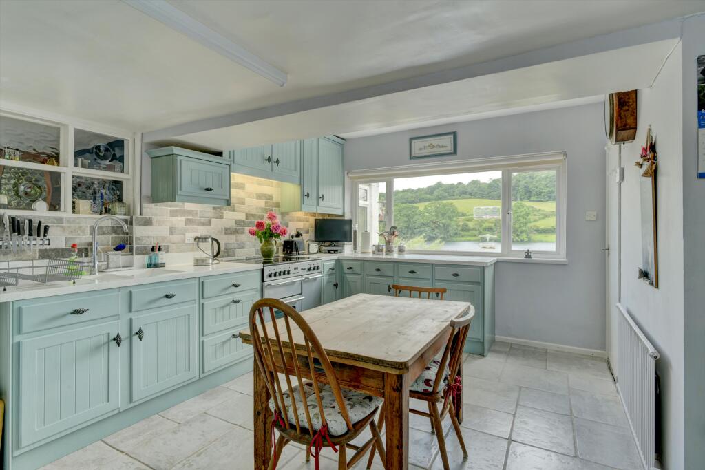 House in Bridgwater, Lower Aisholt, Spaxton - View 3