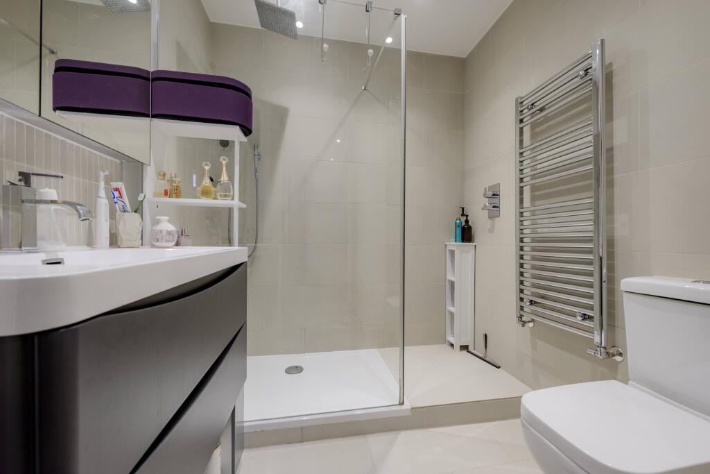 4 bedroom flat for rent
