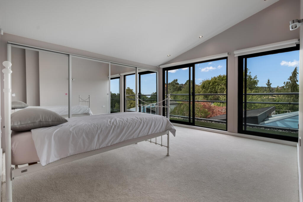 Main image of property: Dore Road, Sheffield, S17