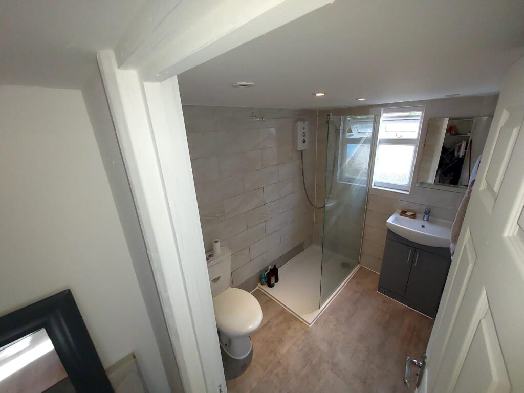 Apartment in London - View 3