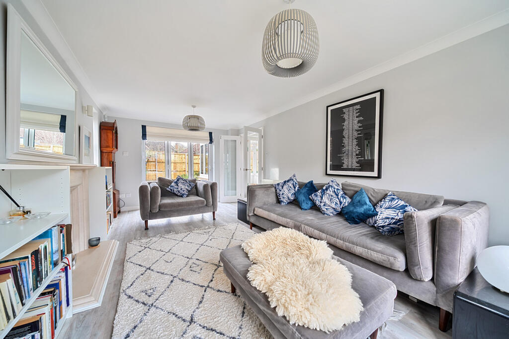 Stirling Road, West Malling, ME19 photo 4