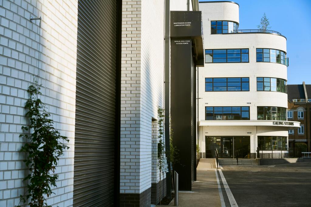 EalingStudio_046Retouched.jpg