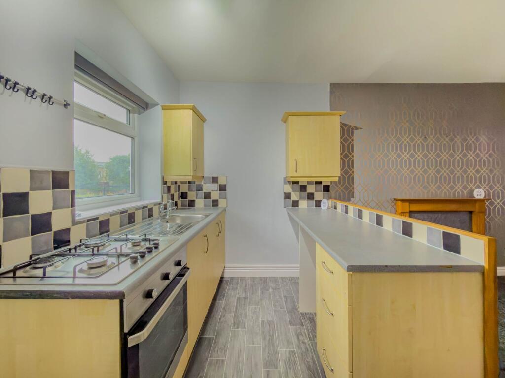 House in Wakefield - View 4