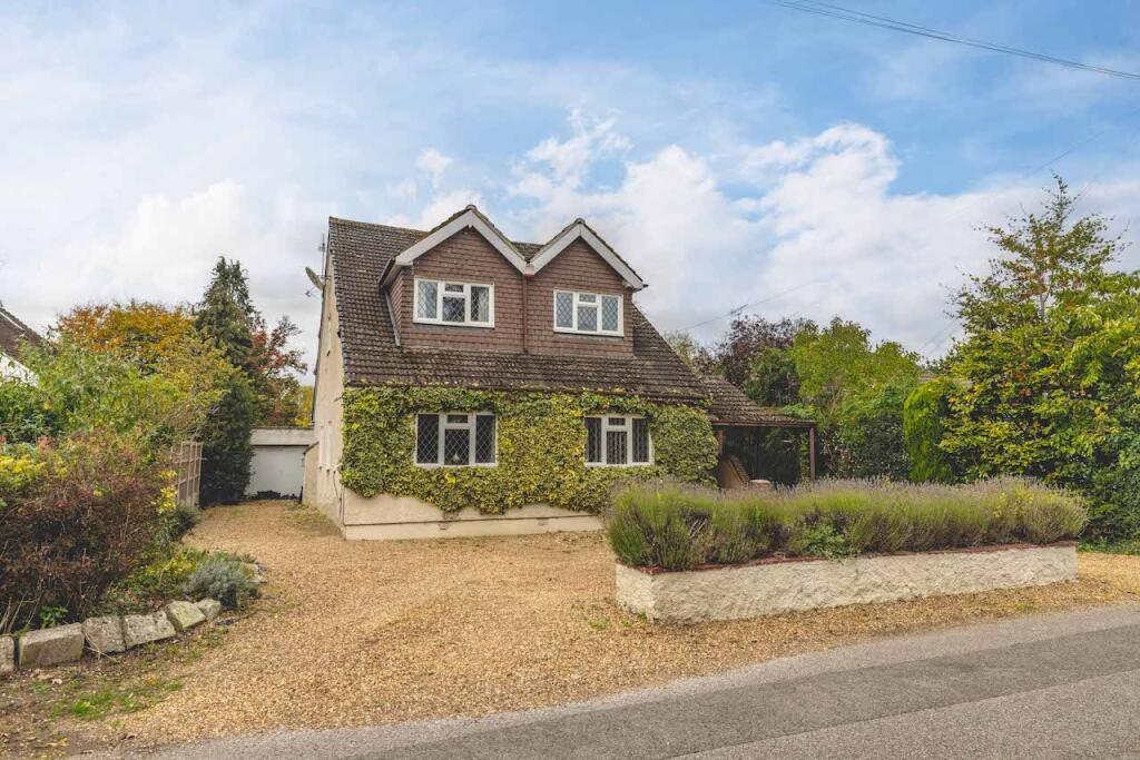 Main image of property: Fairfield Approach, Wraysbury, Staines-upon-Thames, TW19