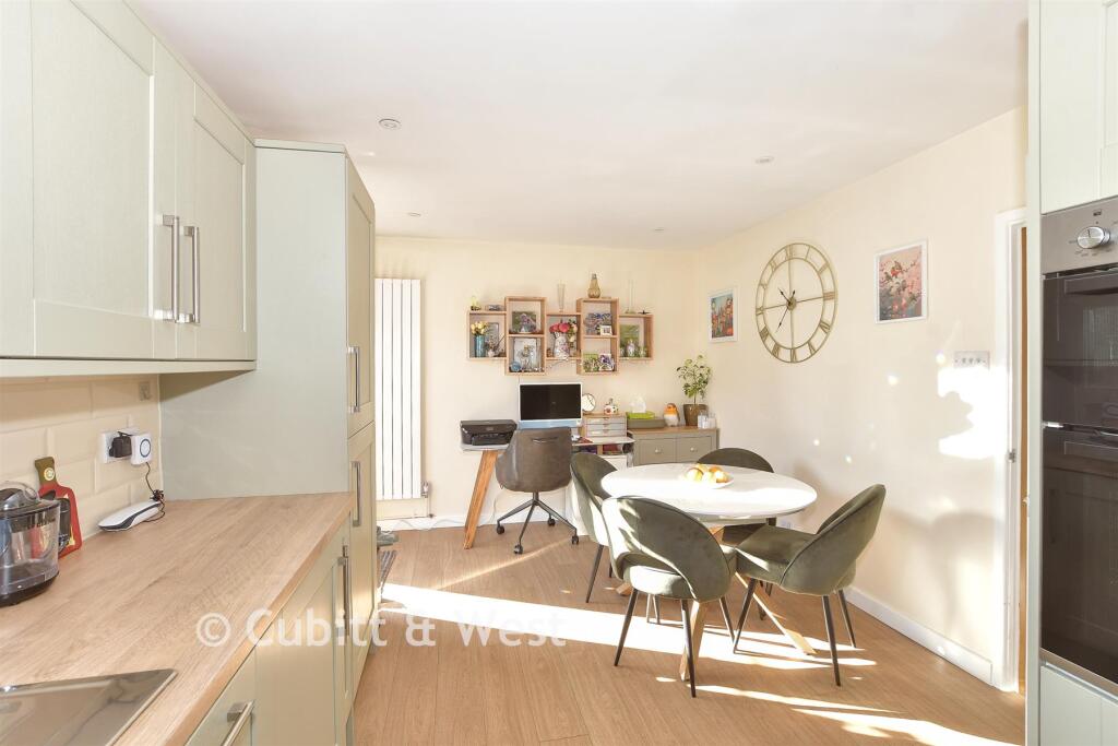 Merryfield Drive, Horsham, West Sussex - View 4