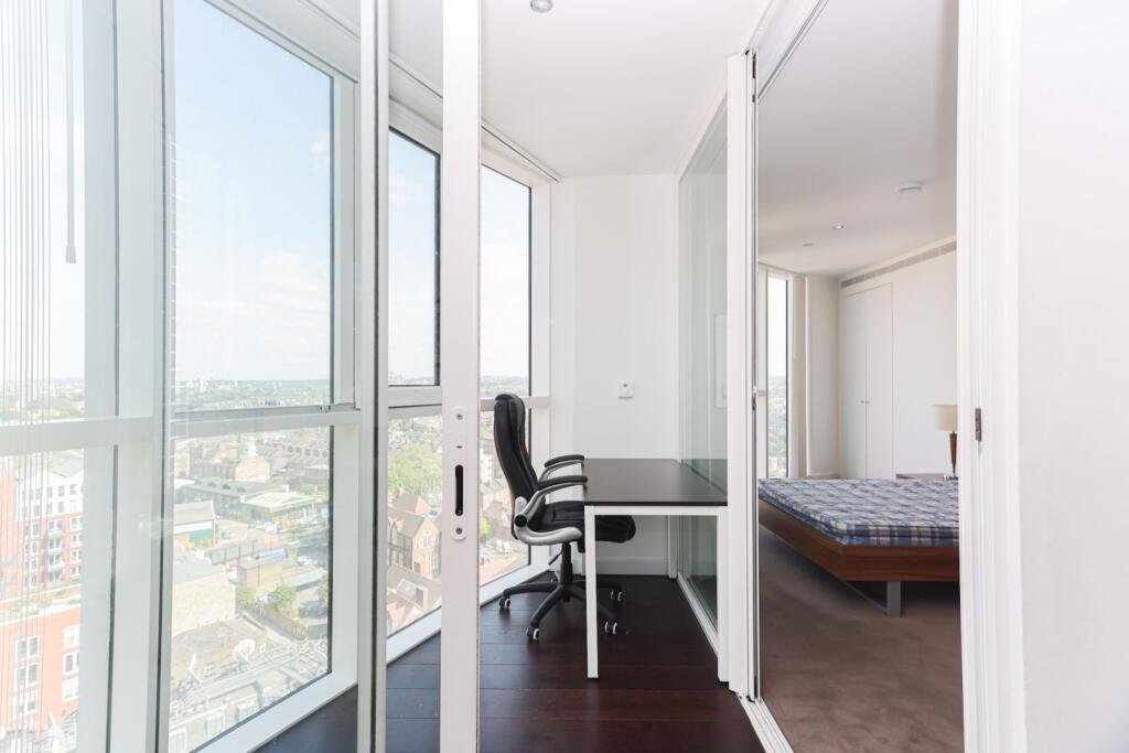 Wandsworth Road, Nine Elms, SW8 - More