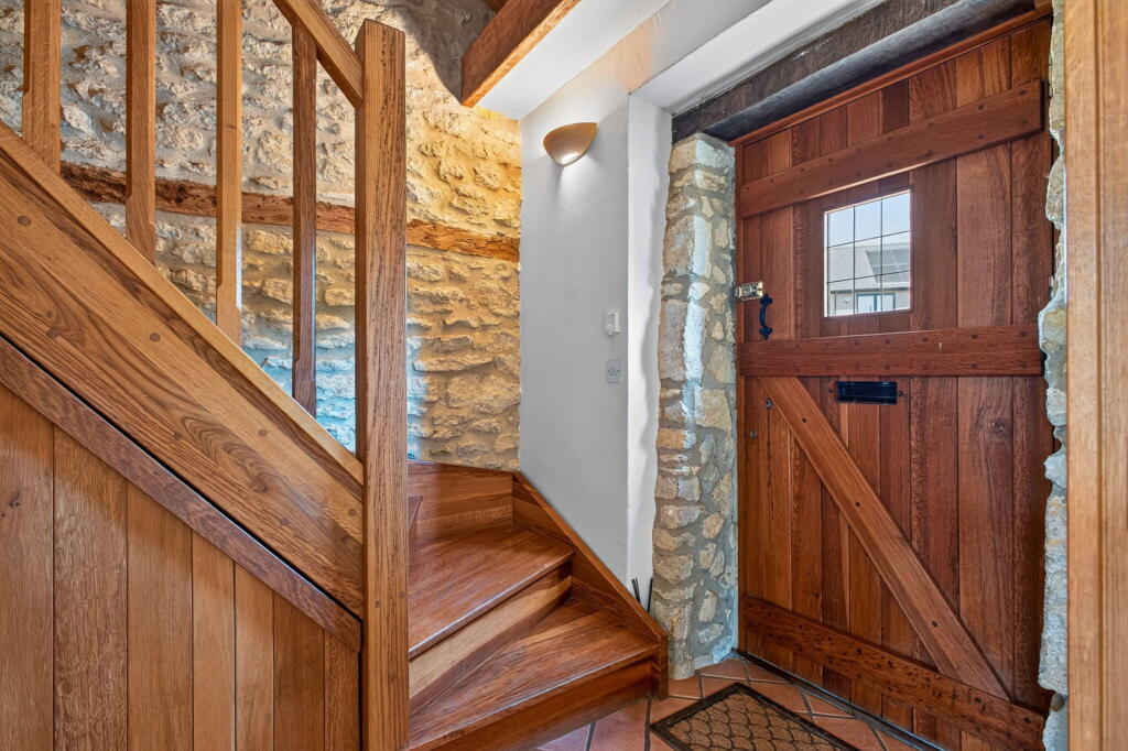 House in Barton Seagrave, North Northamptonshire - View 4