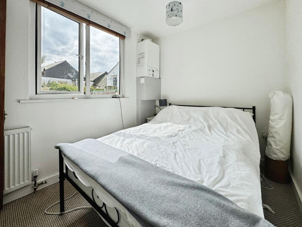 Apartment in Looe, Cornwall - View 3