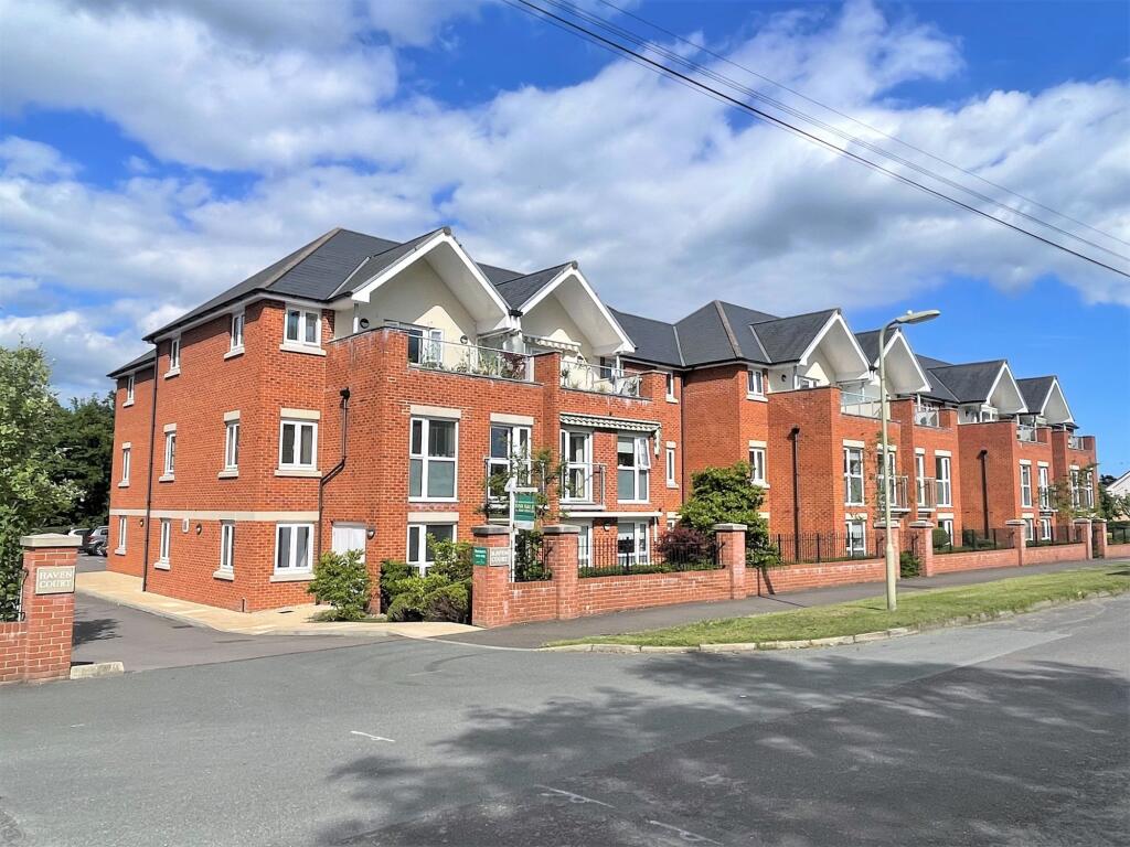 Main image of property: Southampton Road, Hythe, SO45