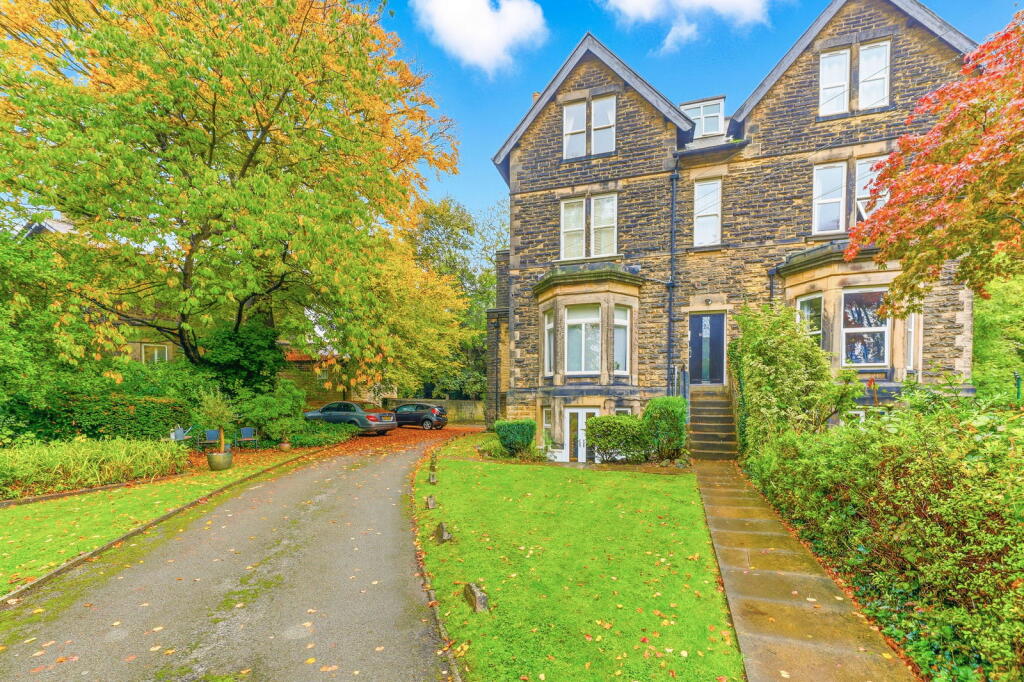 Main image of property: Burton Crescent, Leeds, LS6 4DN
