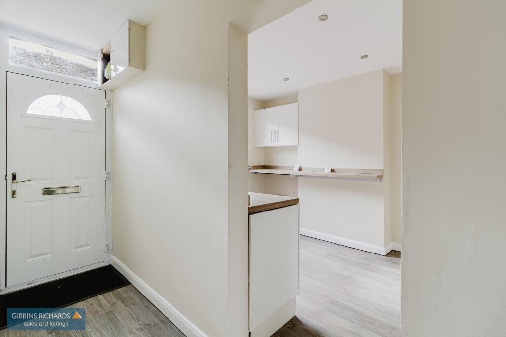 House in Taunton - View 5