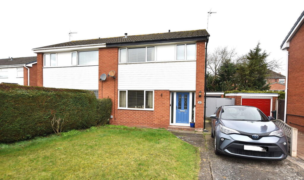 Main image of property: Larchfields, Saughall, Chester, CH1 6BU