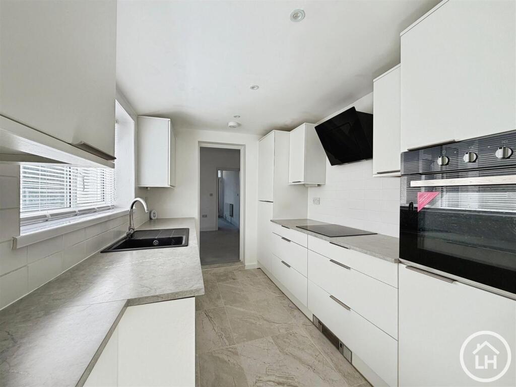 Napier Road, Gillingham - View 4