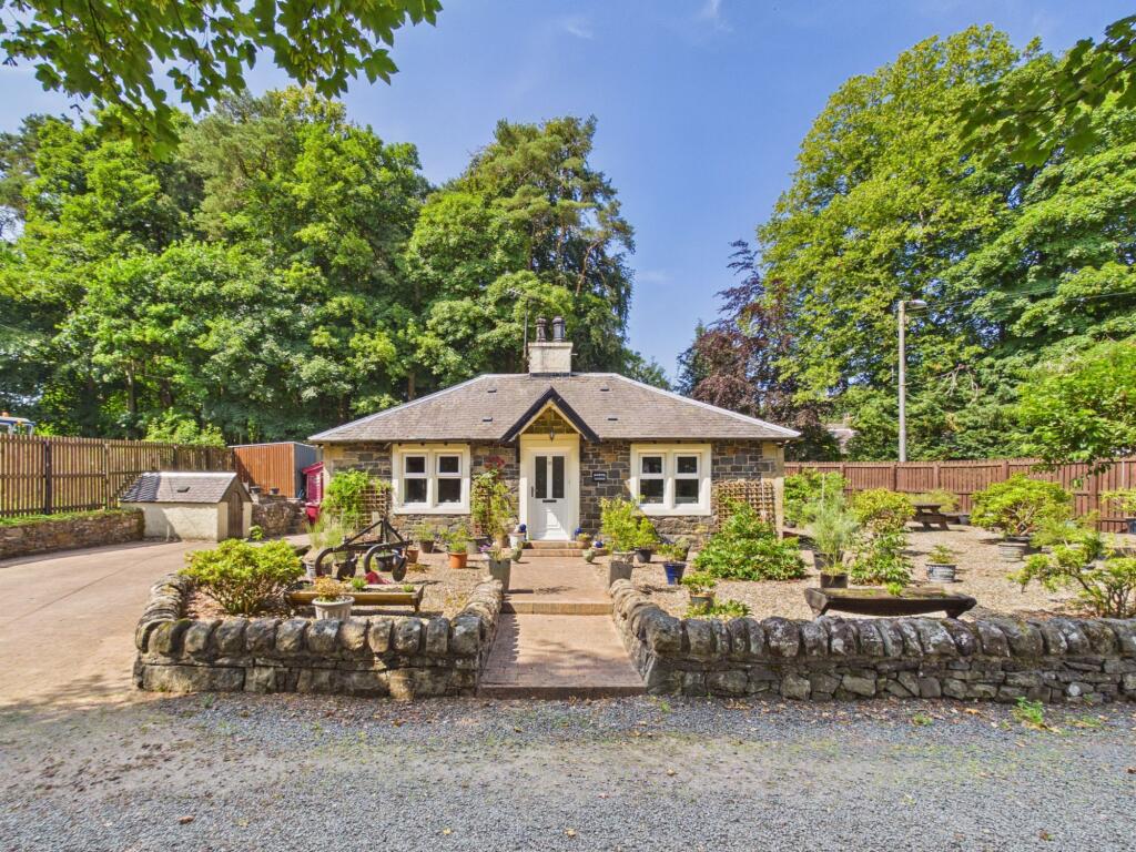 Main image of property: North Lodge, 95 Carlisle Road, Abington, ML12 6SD
