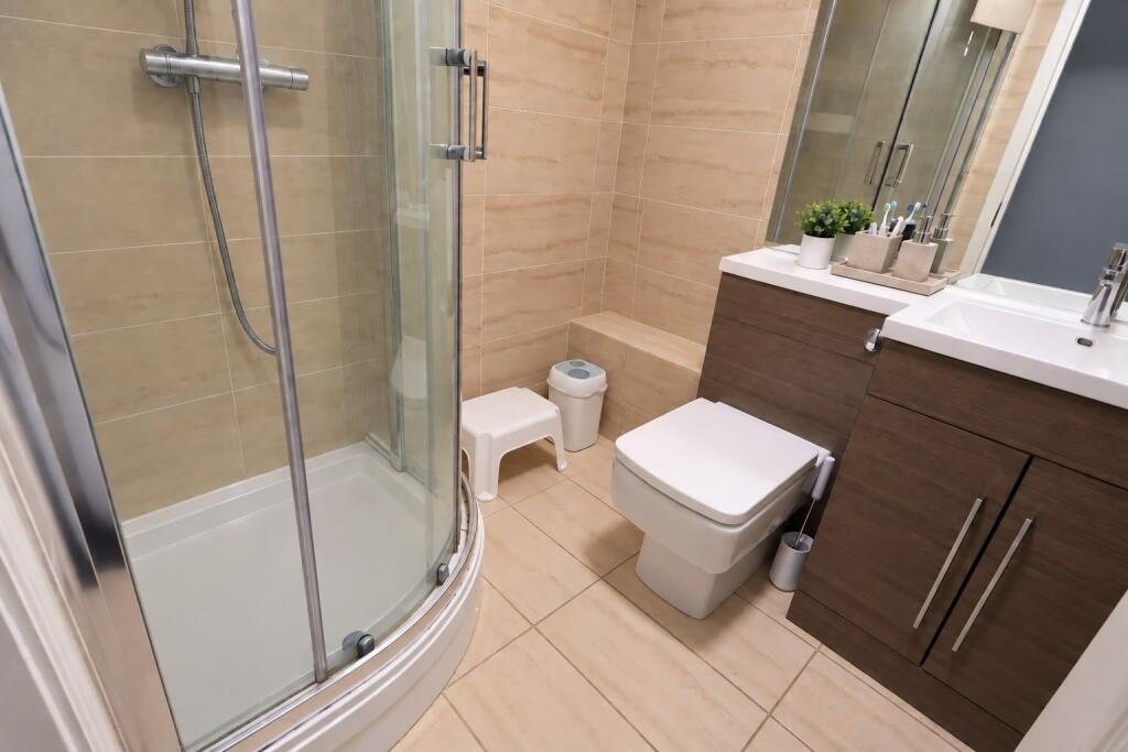 Apartment in Bromley - View 5