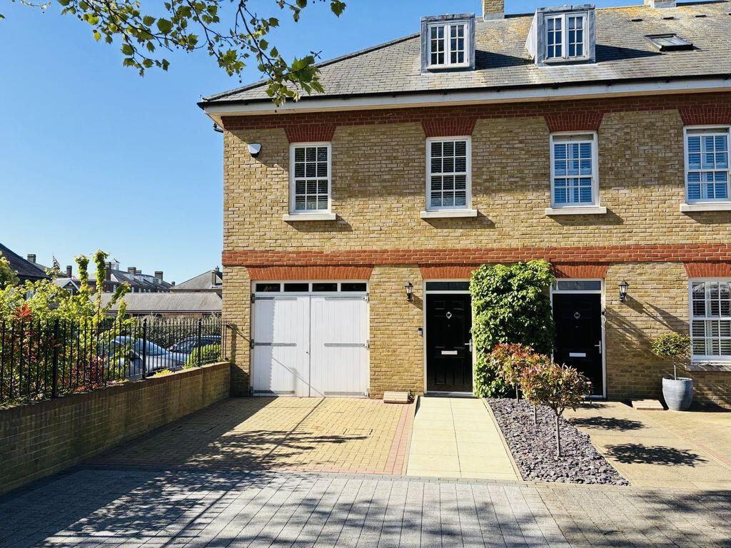 Main image of property: Walmer
