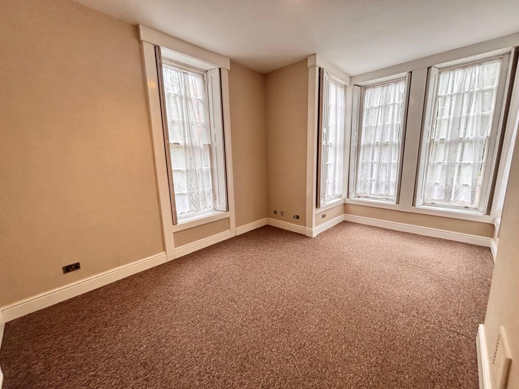 Apartment in Hull - View 2
