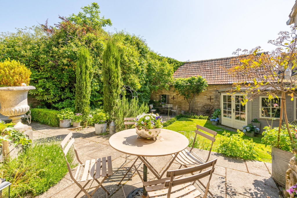House in Cotswold, Tetbury - View 4