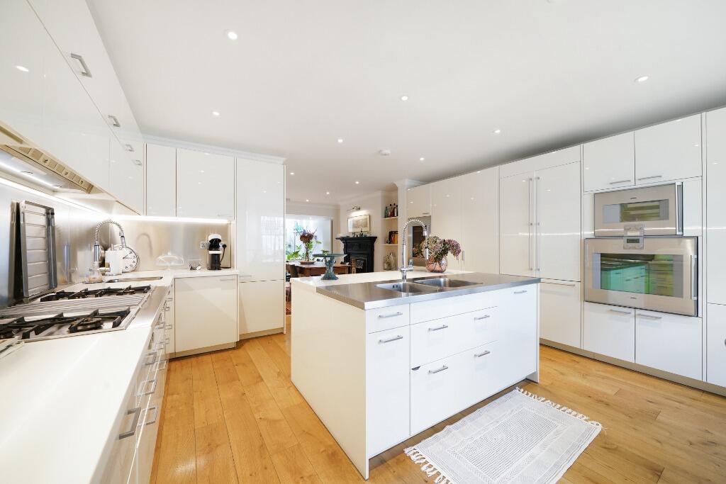 House in London - More
