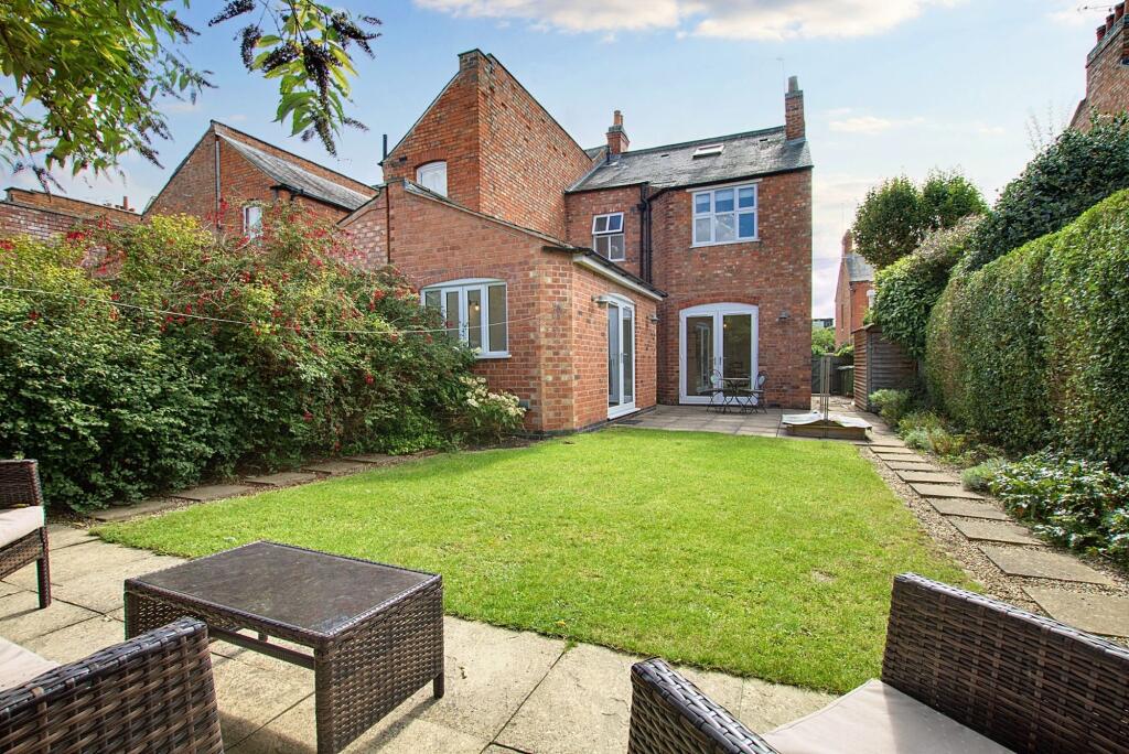 House in Leicester, Knighton - View 4