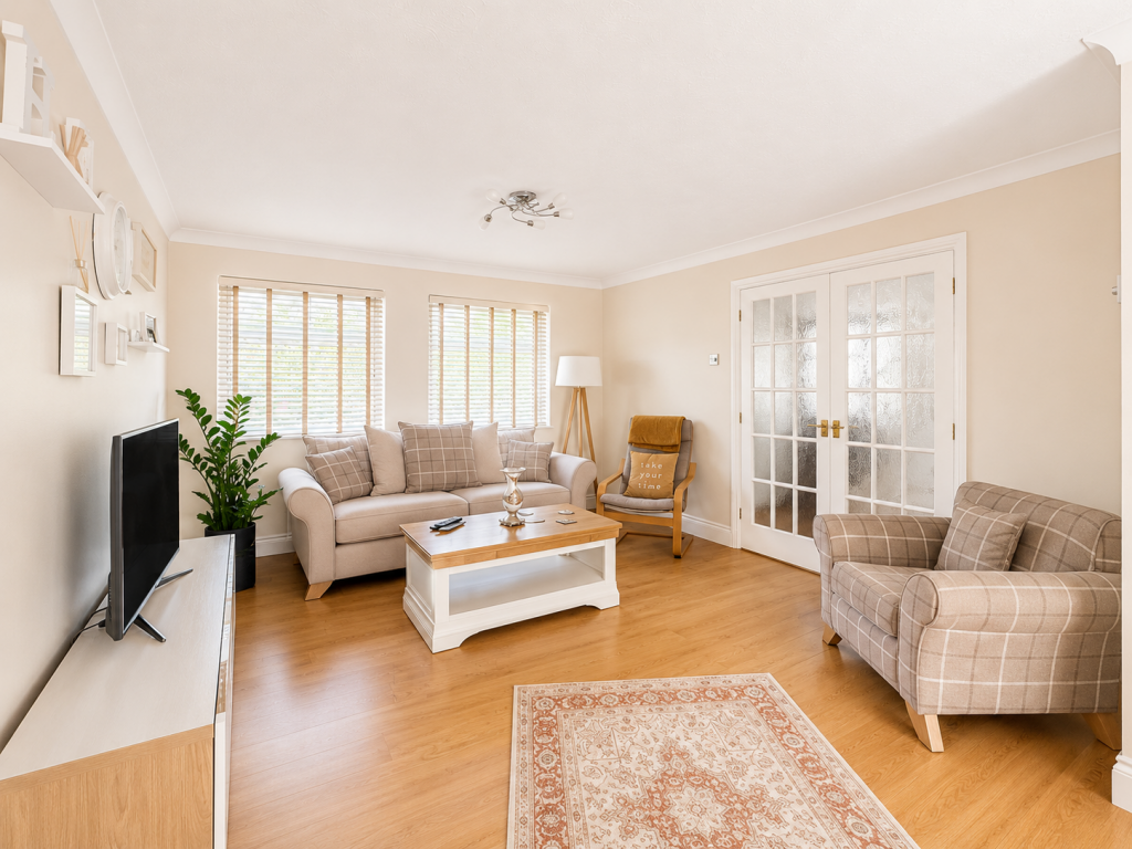 Neptune Gardens, Leighton Buzzard, LU7 photo 4