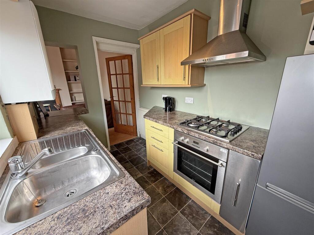 Apartment in North Tyneside, North East - View 4