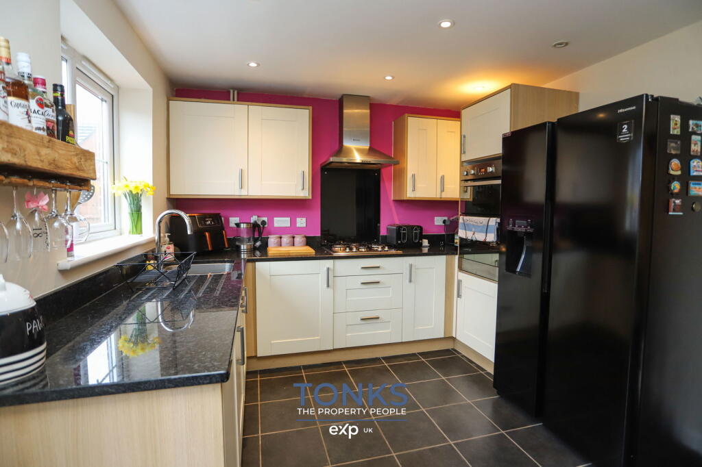 Additional image 2 of Old College Avenue, Oldbury, B68 8BG