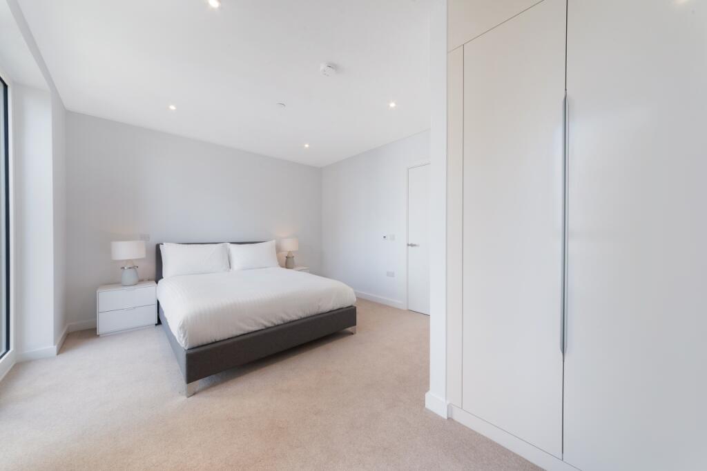 Apartment in London - View 5