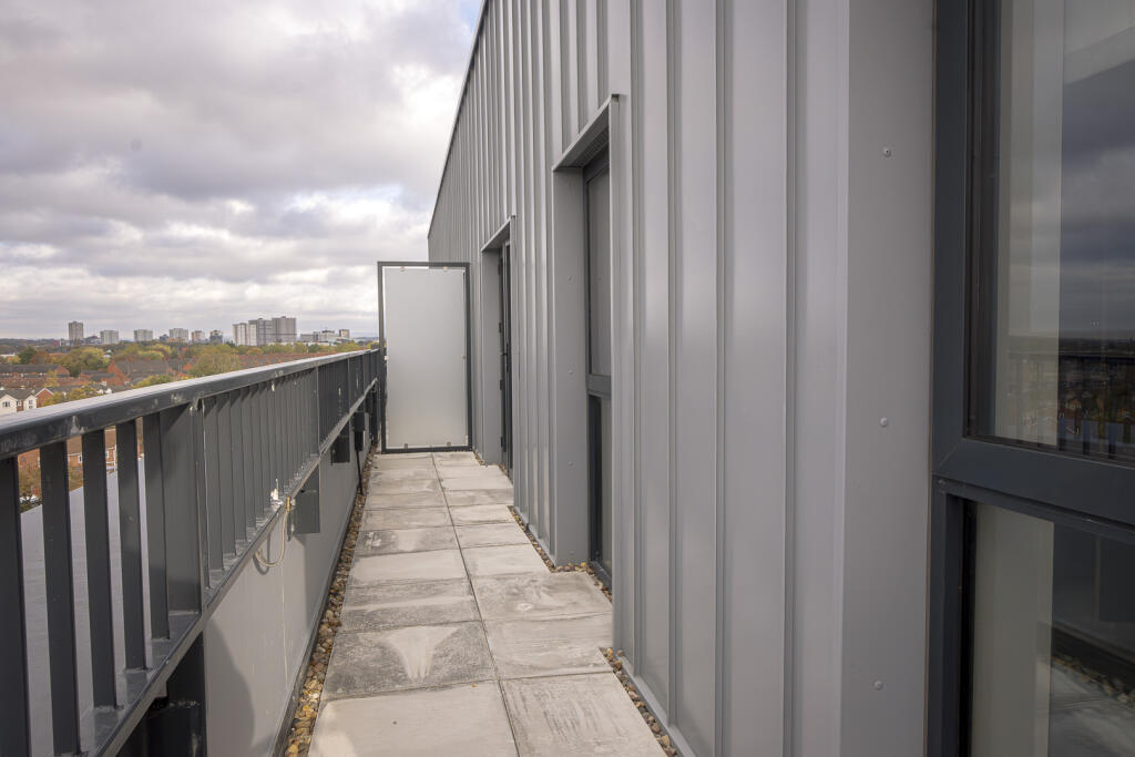 Apartment in Salford, Greater Manchester - More