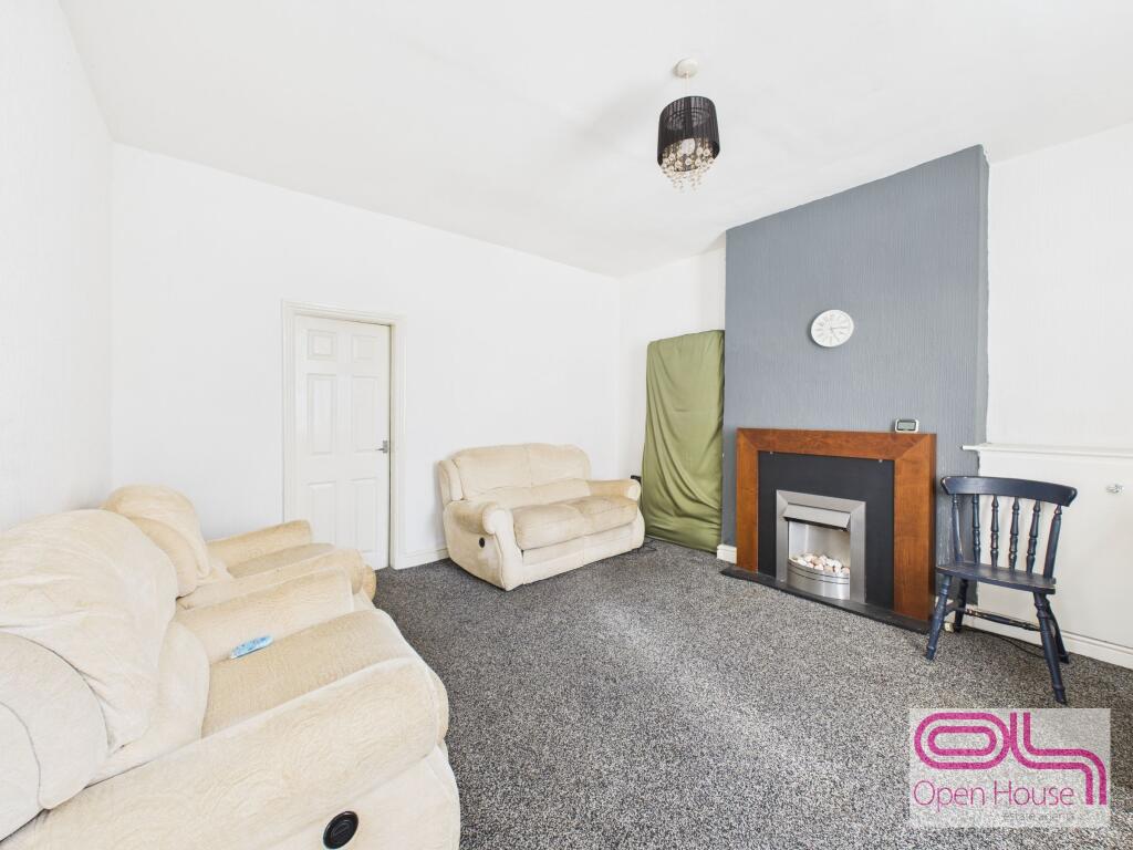 Main image of property: 7 Monmouth Street