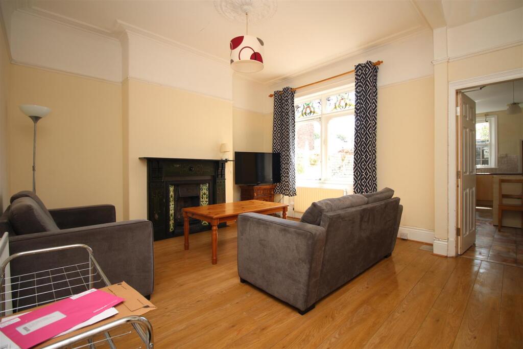House in Newcastle upon Tyne - View 4