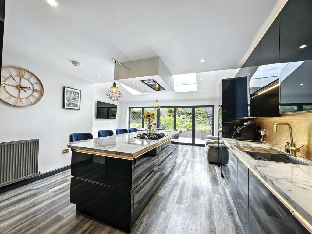 House in Newcastle upon Tyne - View 3